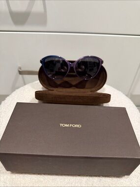 Tom Ford Women's Purple Gradient Cat-Eye Sunglasses with Dark Lenses